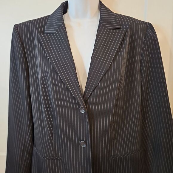 Worthington Navy and White Pinstripe Blazer sz 16W - Picture 8 of 9
